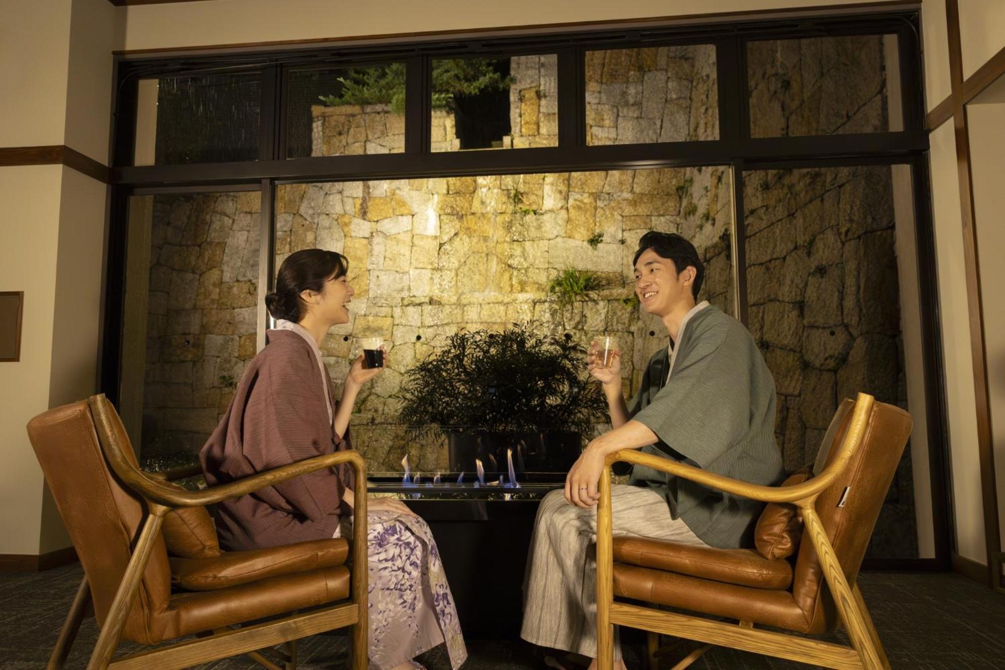 Ooedo Onsen Monogatari Premium Honkan Ryokan Gero